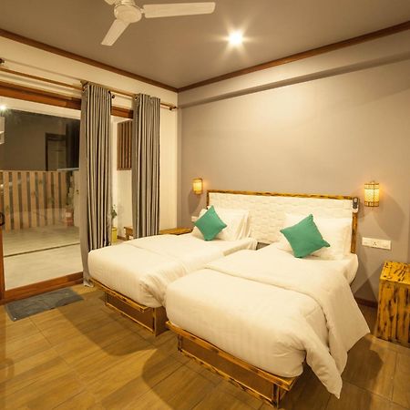 By The Shade Maldives Hotel Hangnaameedhoo Екстериор снимка