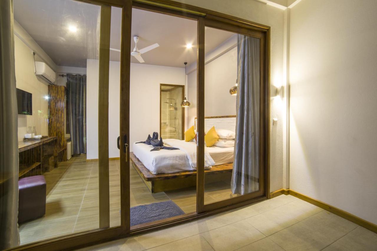 By The Shade Maldives Hotel Hangnaameedhoo Екстериор снимка