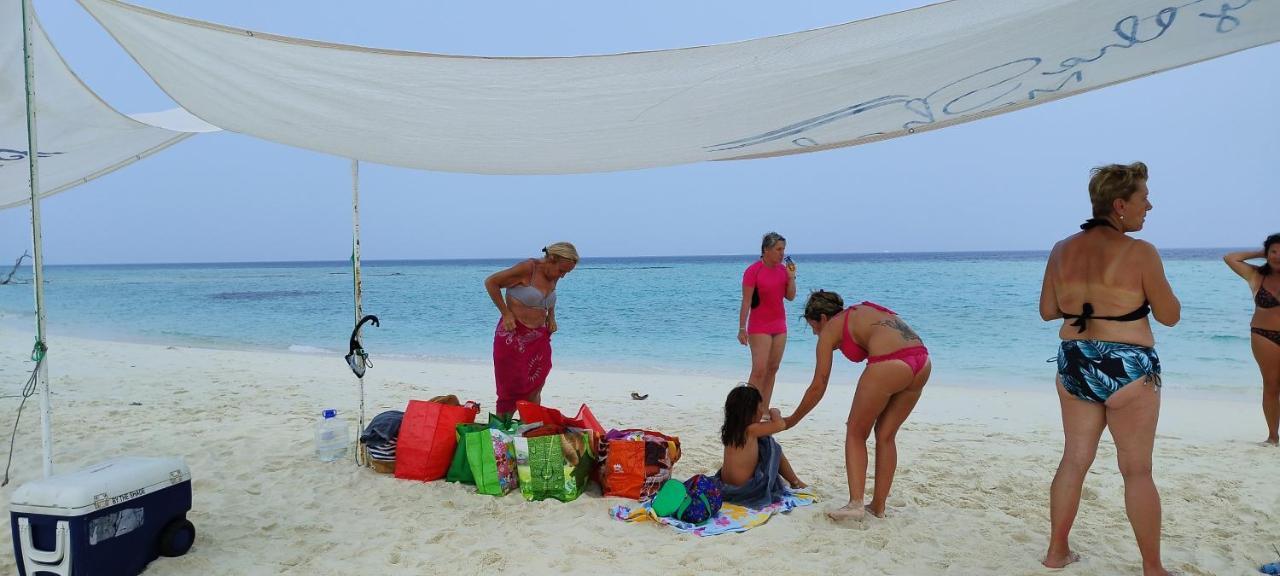 By The Shade Maldives Hotel Hangnaameedhoo Екстериор снимка